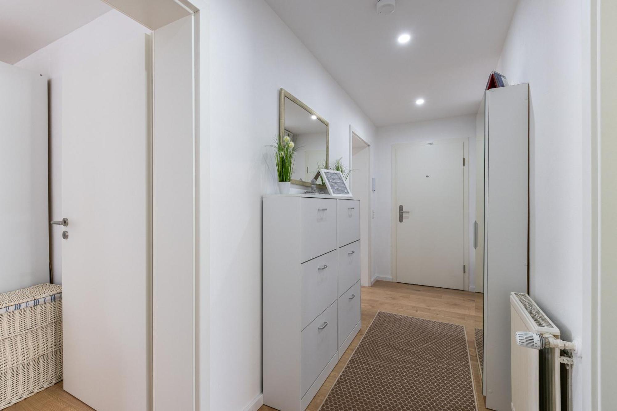 Schoenes, Modernes Apartment Mit Zwei Schlafzimmern - Zentral Mit Balkon Fuer 6 Personen Montabaur Eksteriør bilde