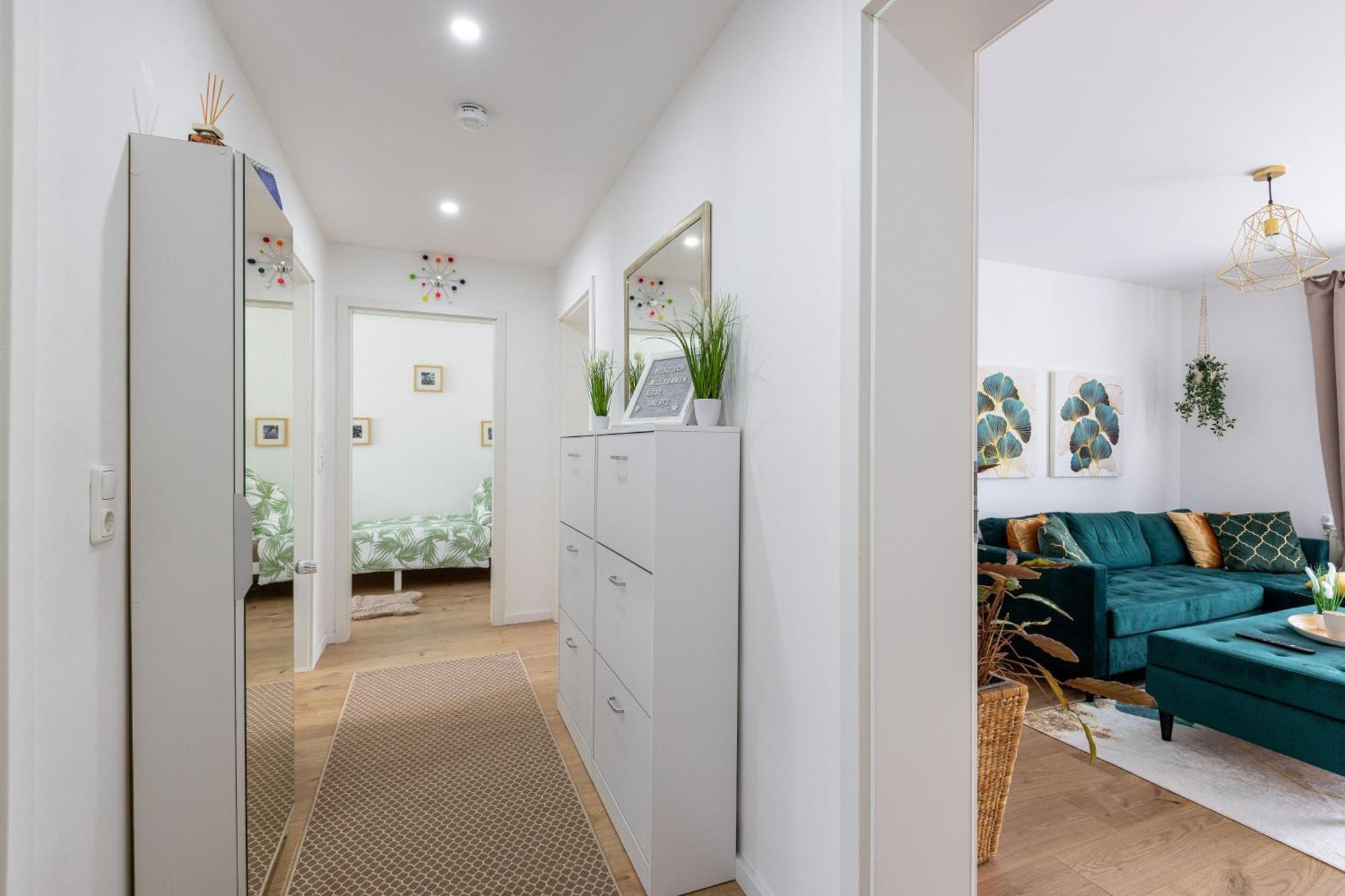 Schoenes, Modernes Apartment Mit Zwei Schlafzimmern - Zentral Mit Balkon Fuer 6 Personen Montabaur Eksteriør bilde