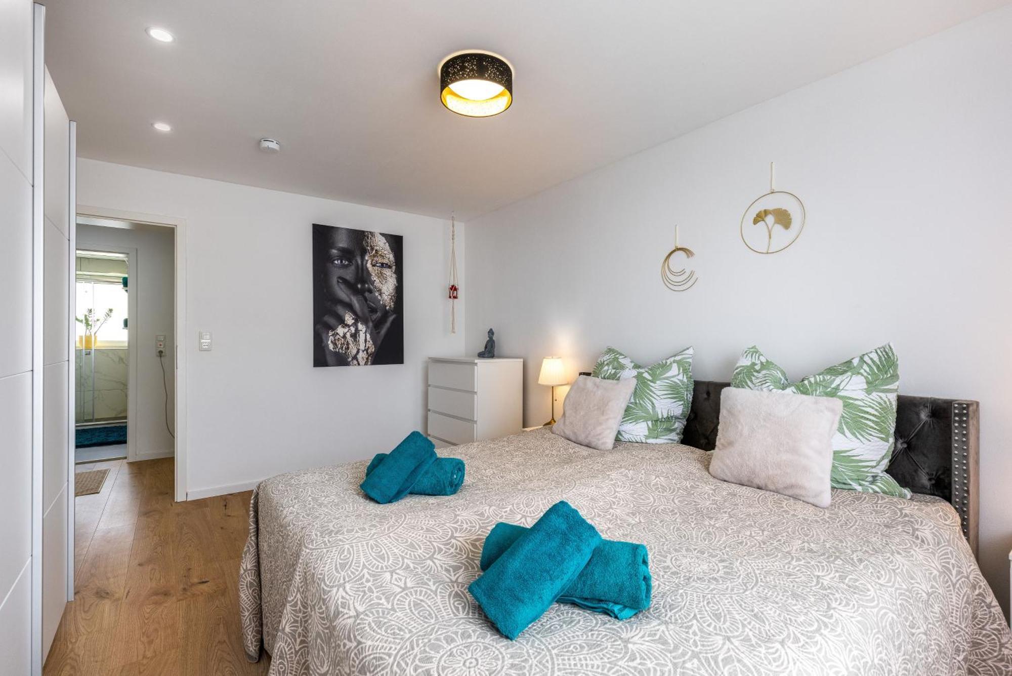 Schoenes, Modernes Apartment Mit Zwei Schlafzimmern - Zentral Mit Balkon Fuer 6 Personen Montabaur Eksteriør bilde